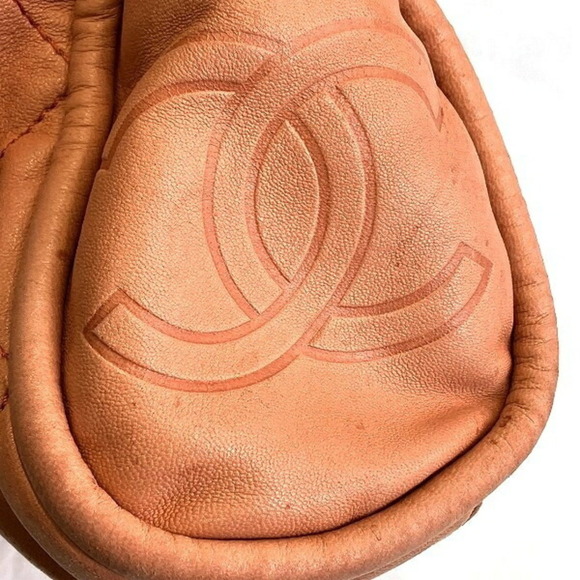 CHANEL Beige Logo Shoulder Bag - Picture 7 of 9